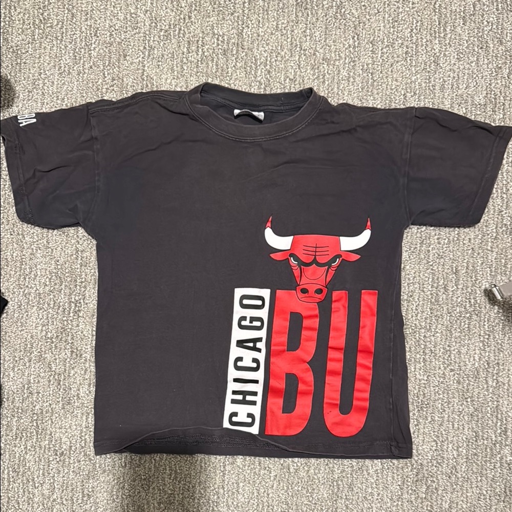 NBA Chicago Bulls Black and Red Short Sleeve Tee